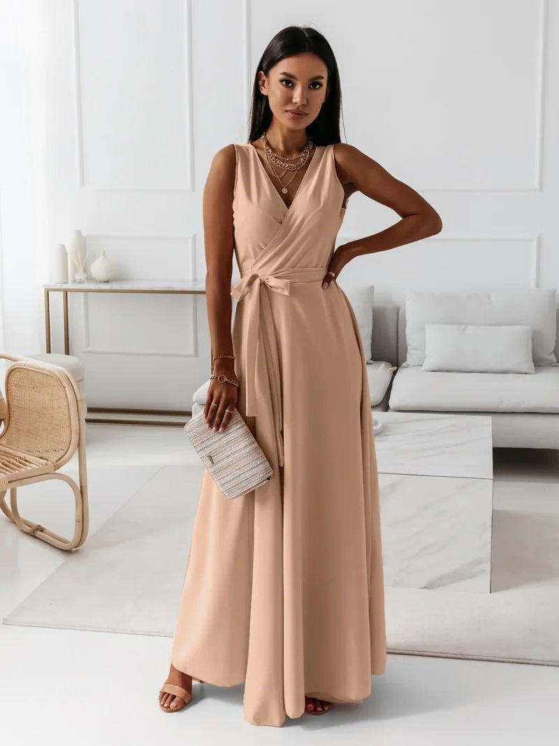 “All the Right Moves” – The Everyday Dress with Effortless Elegance