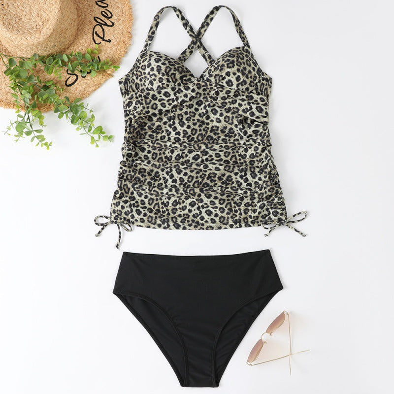 “Heatwave” – The Backless Swimsuit That Brings the Fire