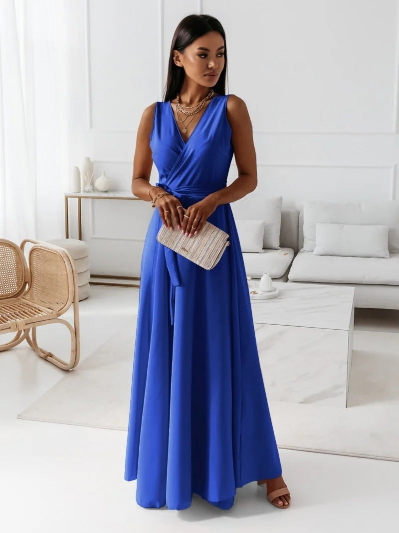 “All the Right Moves” – The Everyday Dress with Effortless Elegance