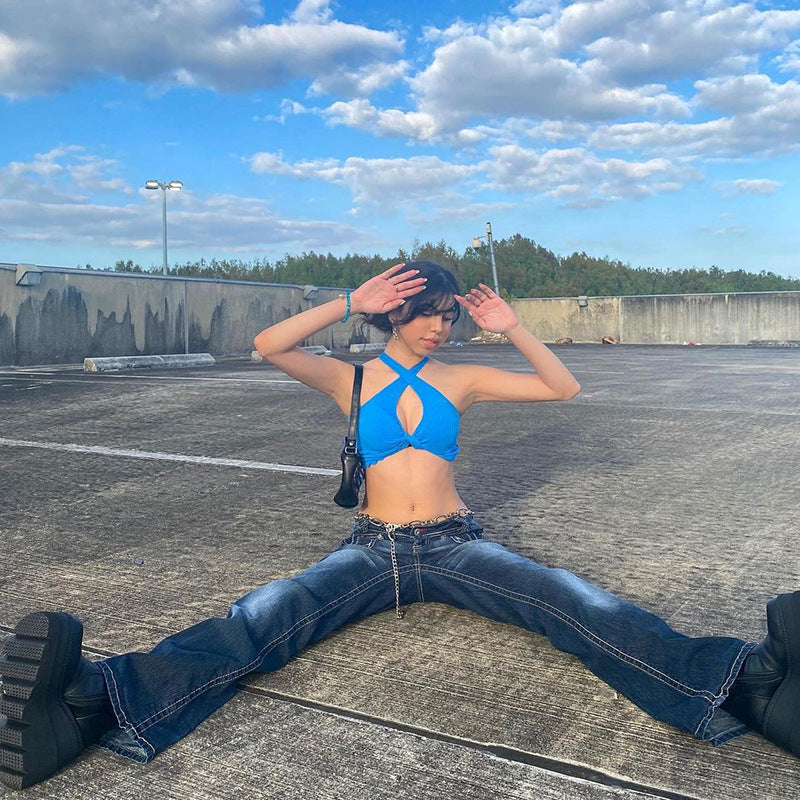 “True Blue” – The Low Waist Slim Jeans with a Straight-Up Fit
