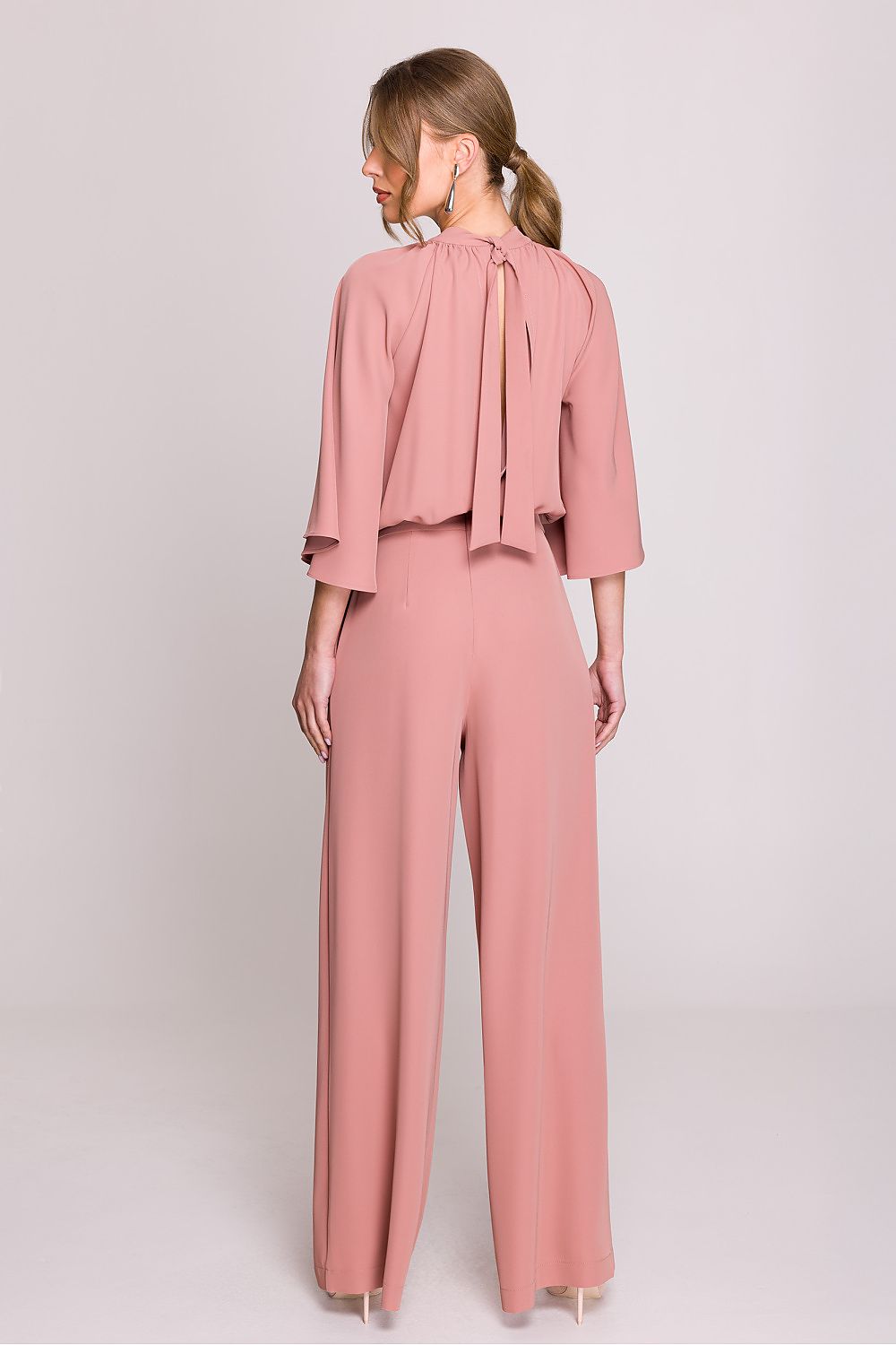 Suit model 209111 Stylove