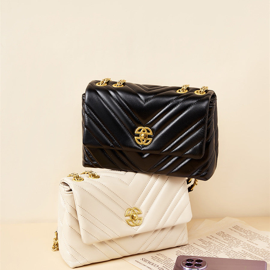 “Vintage Vice” – The Retro Leather Shoulder Bag with Serious Style