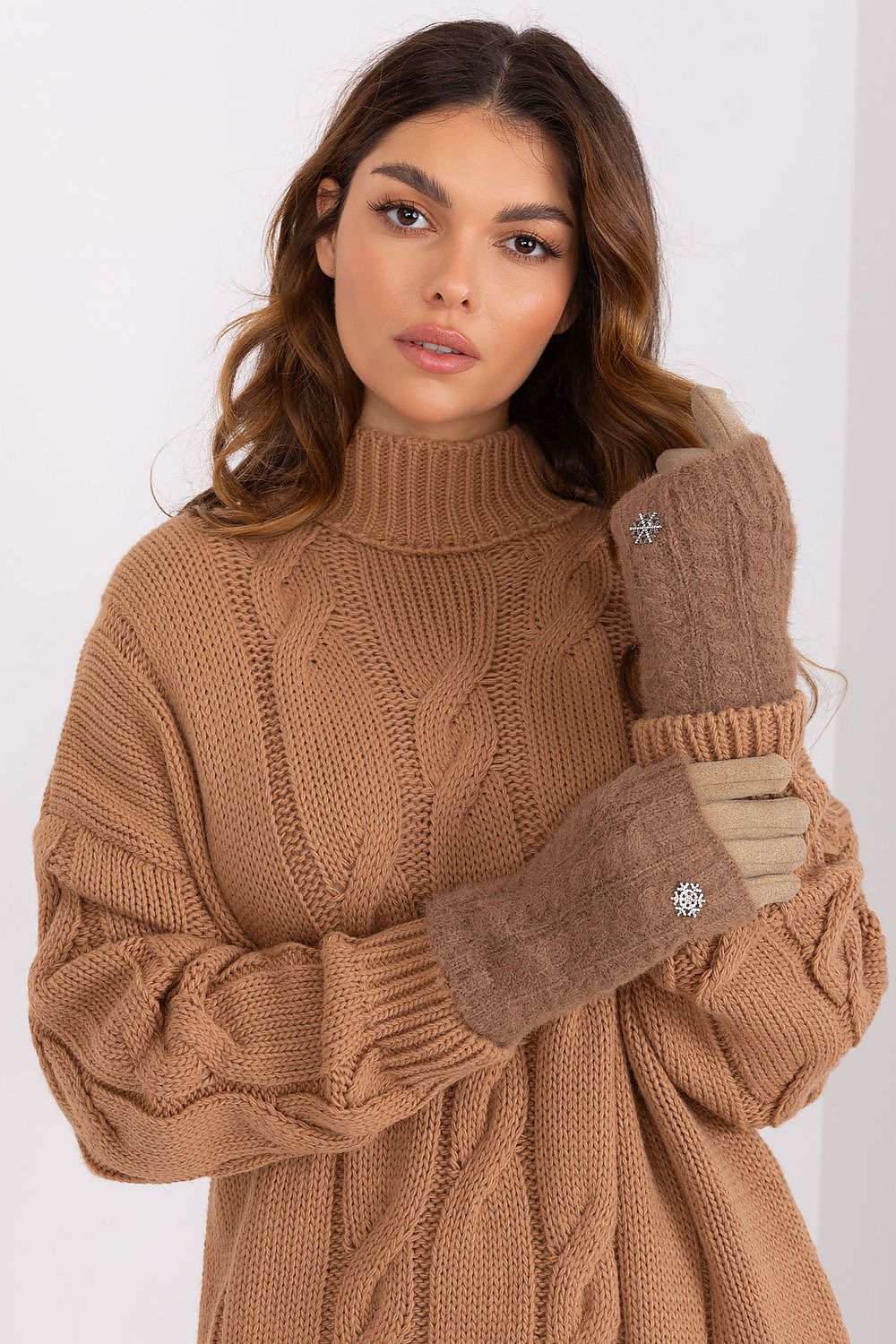  Gloves model 190158 AT 