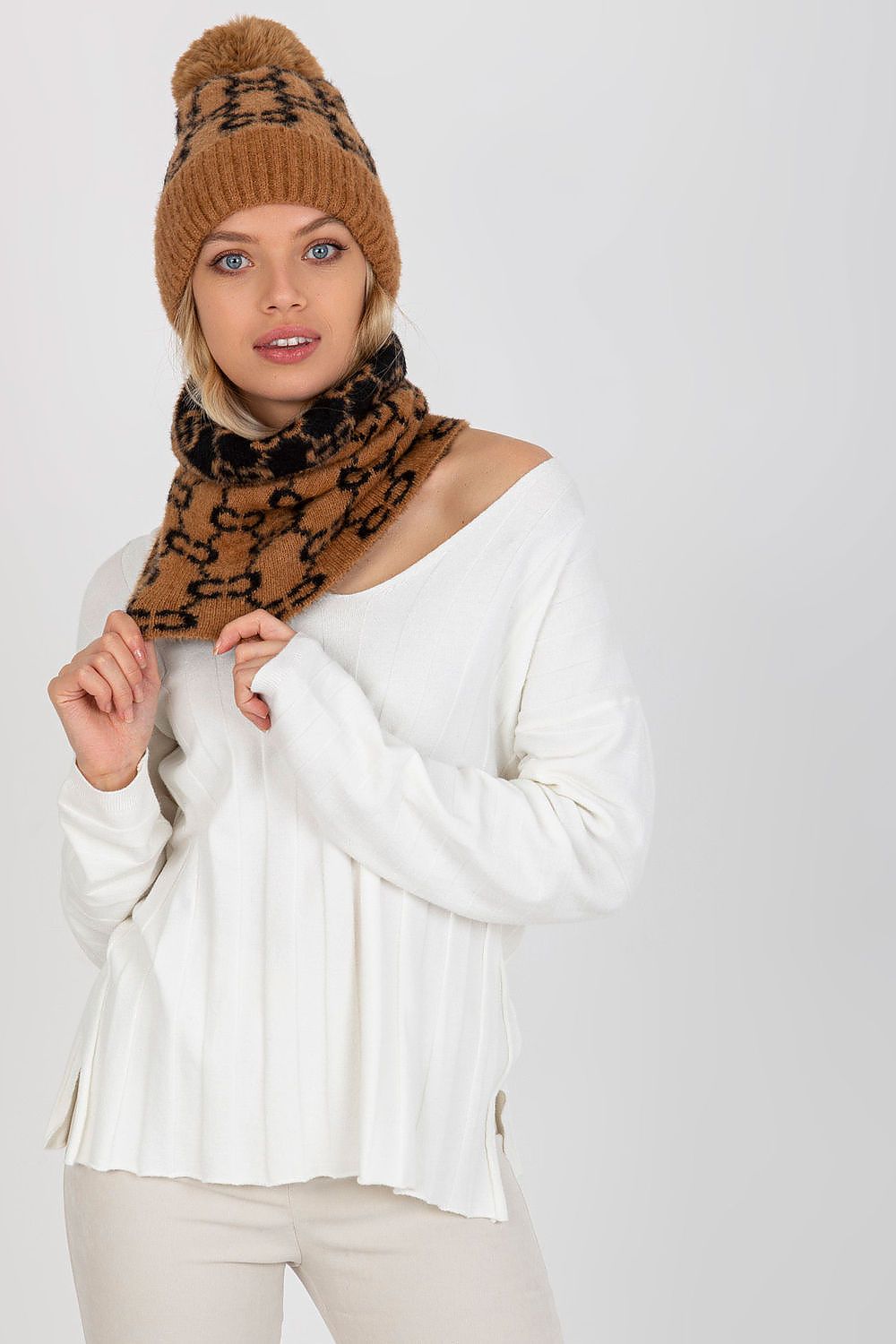  Infinity Scarf model 185919 AT 